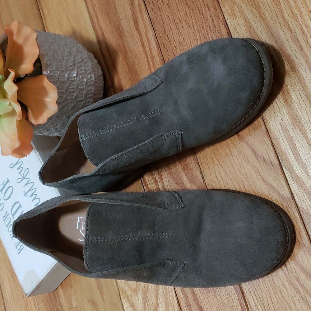 Franco Sarto Suede loafers